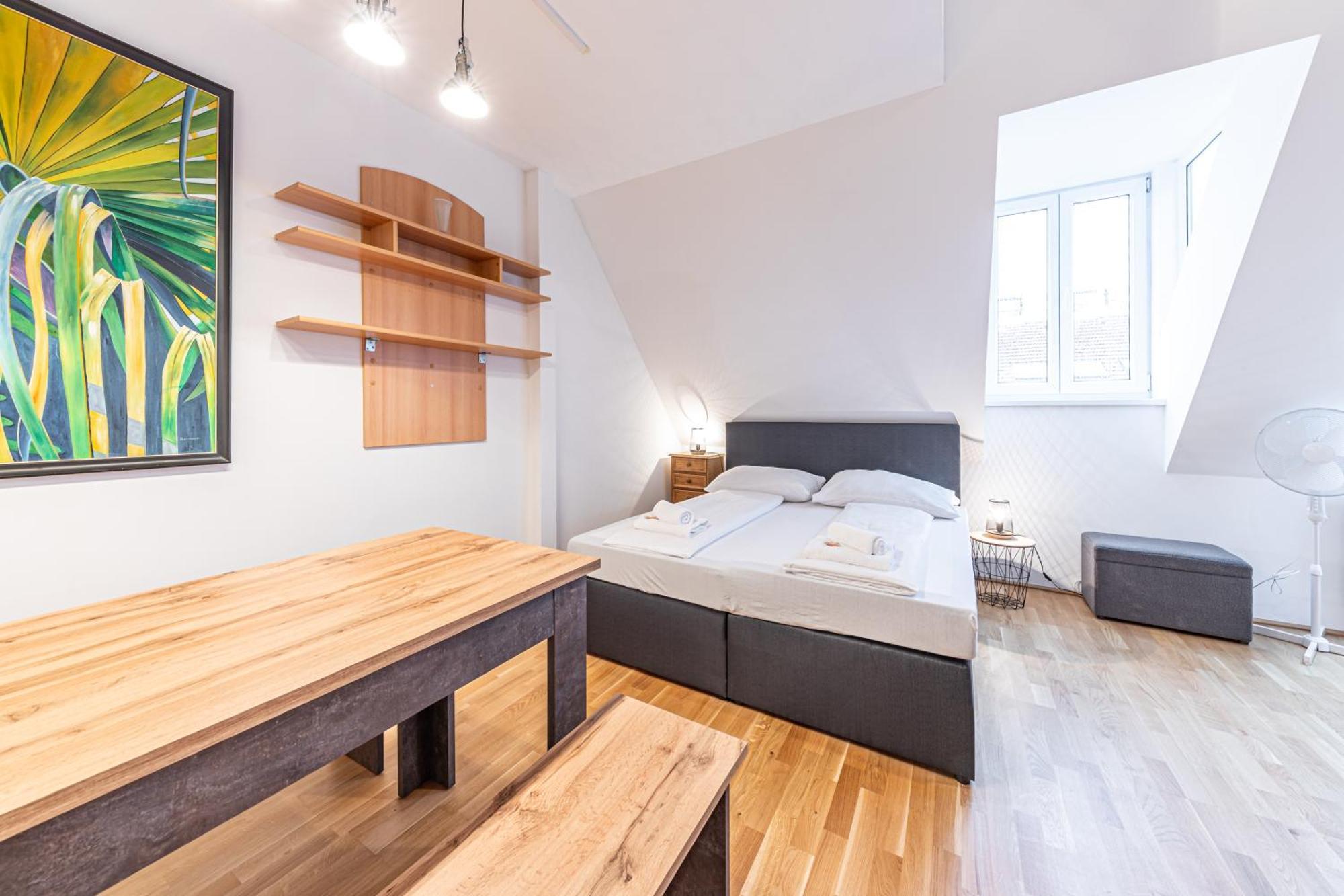 Penthouse Suites By Jr City Apartments Wenen Buitenkant foto